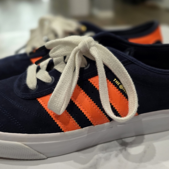The Hundreds Kids Shoes - Navy and Orange - Picture 3 of 9